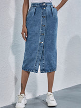 Buttoned Denim Skirt with Pockets Light OutfitFlow