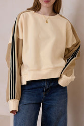 Contrast Round Neck Long Sleeve Sweatshirt Beige OutfitFlow