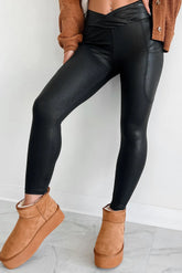 Pocketed V-Cut Waist Leggings Black OutfitFlow