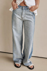 Contrast Straight Leg Jeans with Pockets Light OutfitFlow