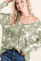 BiBi Tie Dye Print Waffle V Neck Top with Contrast LT.OLIVE OutfitFlow