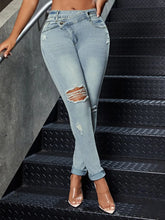 Distressed Skinny Jeans Light OutfitFlow