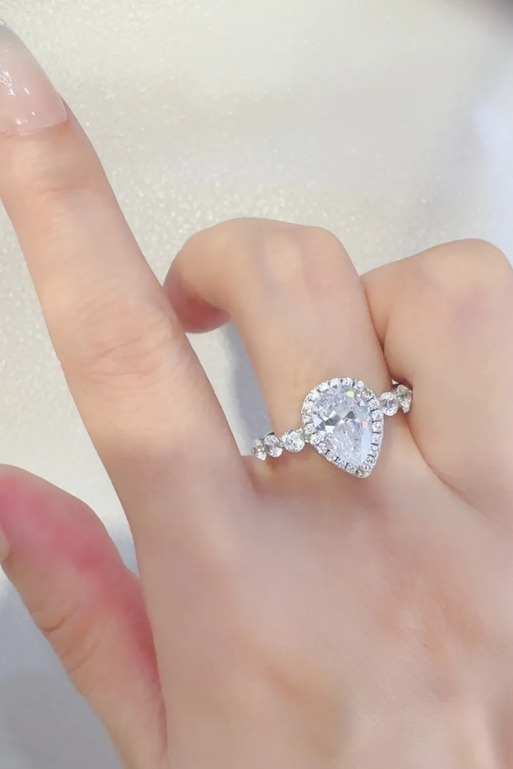 2 Carat Moissanite 925 Sterling Silver Ring Silver OutfitFlow