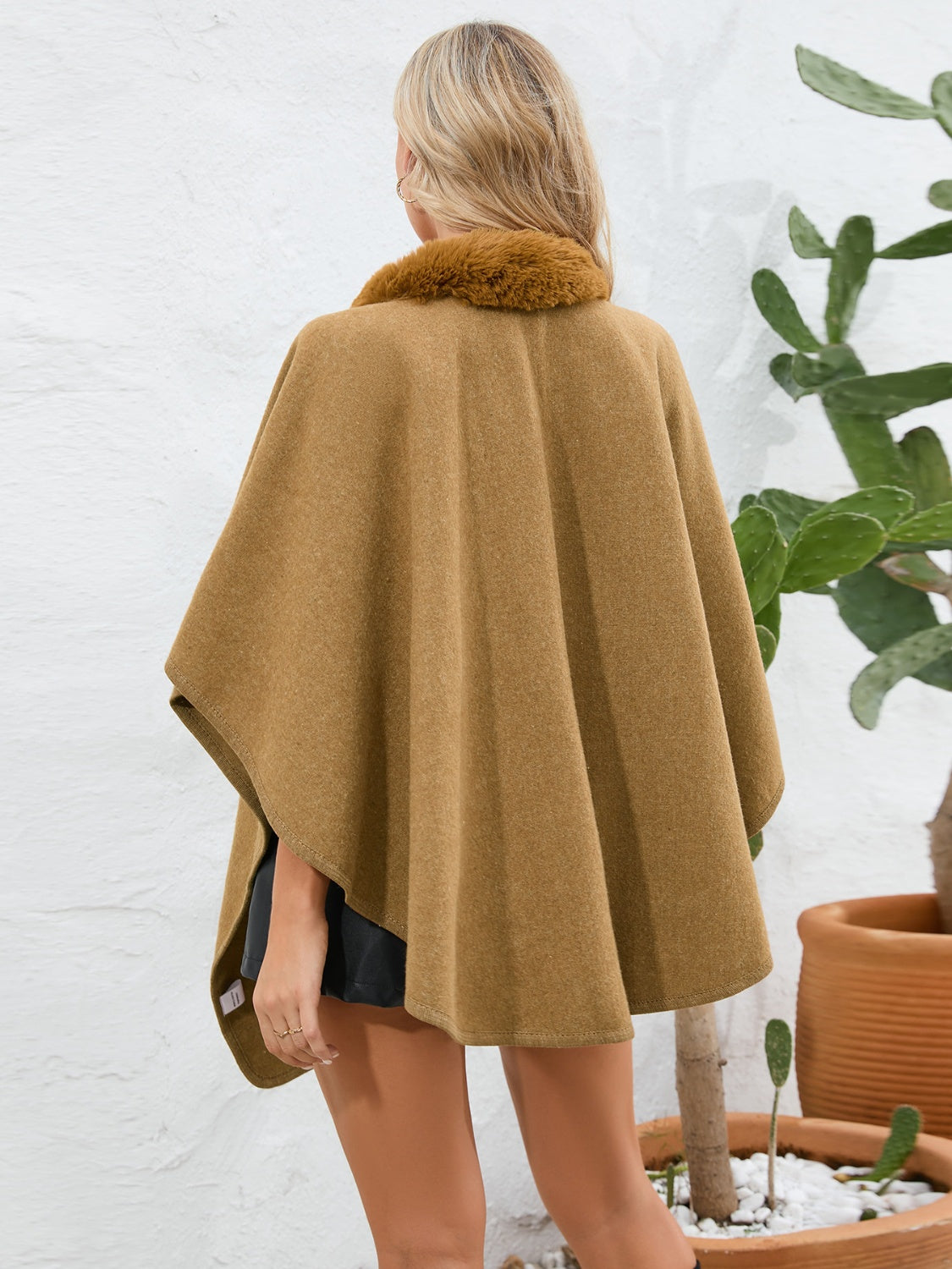 Outfit Flow - Fuzzy Trim Open Front Poncho