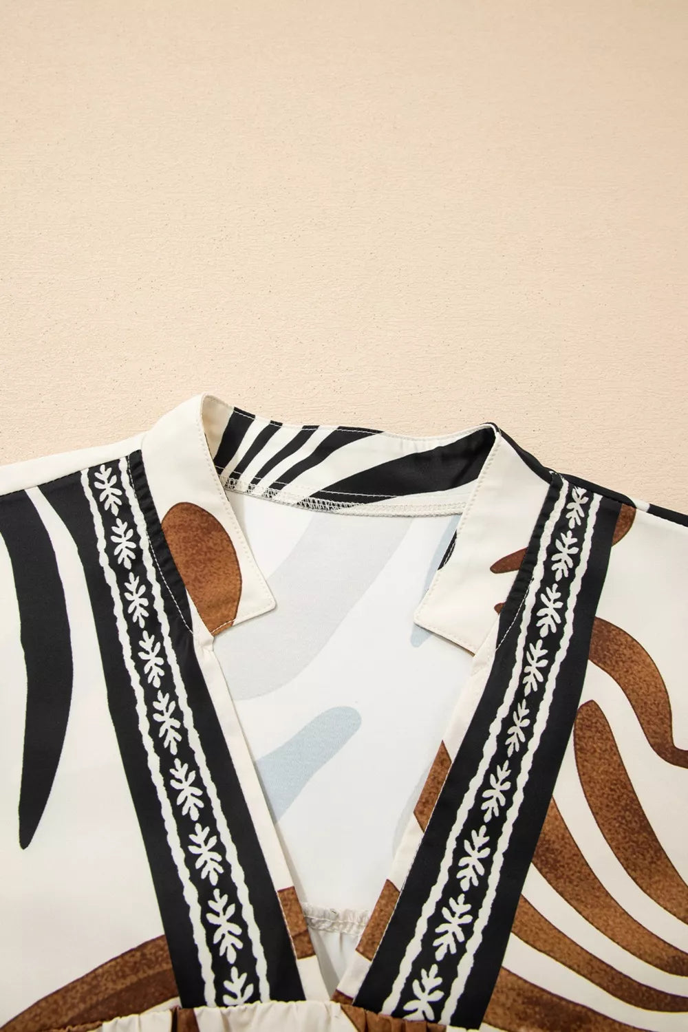 Abstract Print Puff Sleeve Loose Blouse OutfitFlow