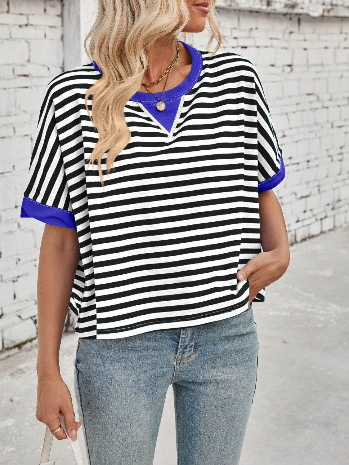 Outfit Flow - Lovelet Striped Round Neck Short Sleeve T-Shirt