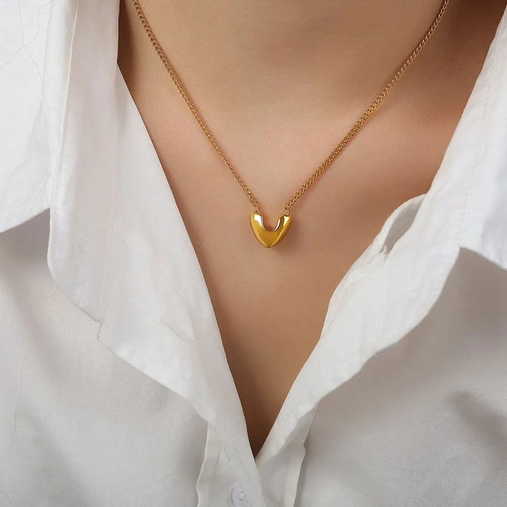 Gold-Plated Heart Pendant Necklace Gold One Size OutfitFlow