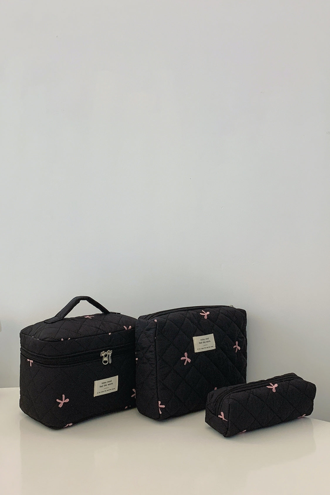 Outfit Flow - 3 Piece Bow Quilted Cloth Storage Bag Set