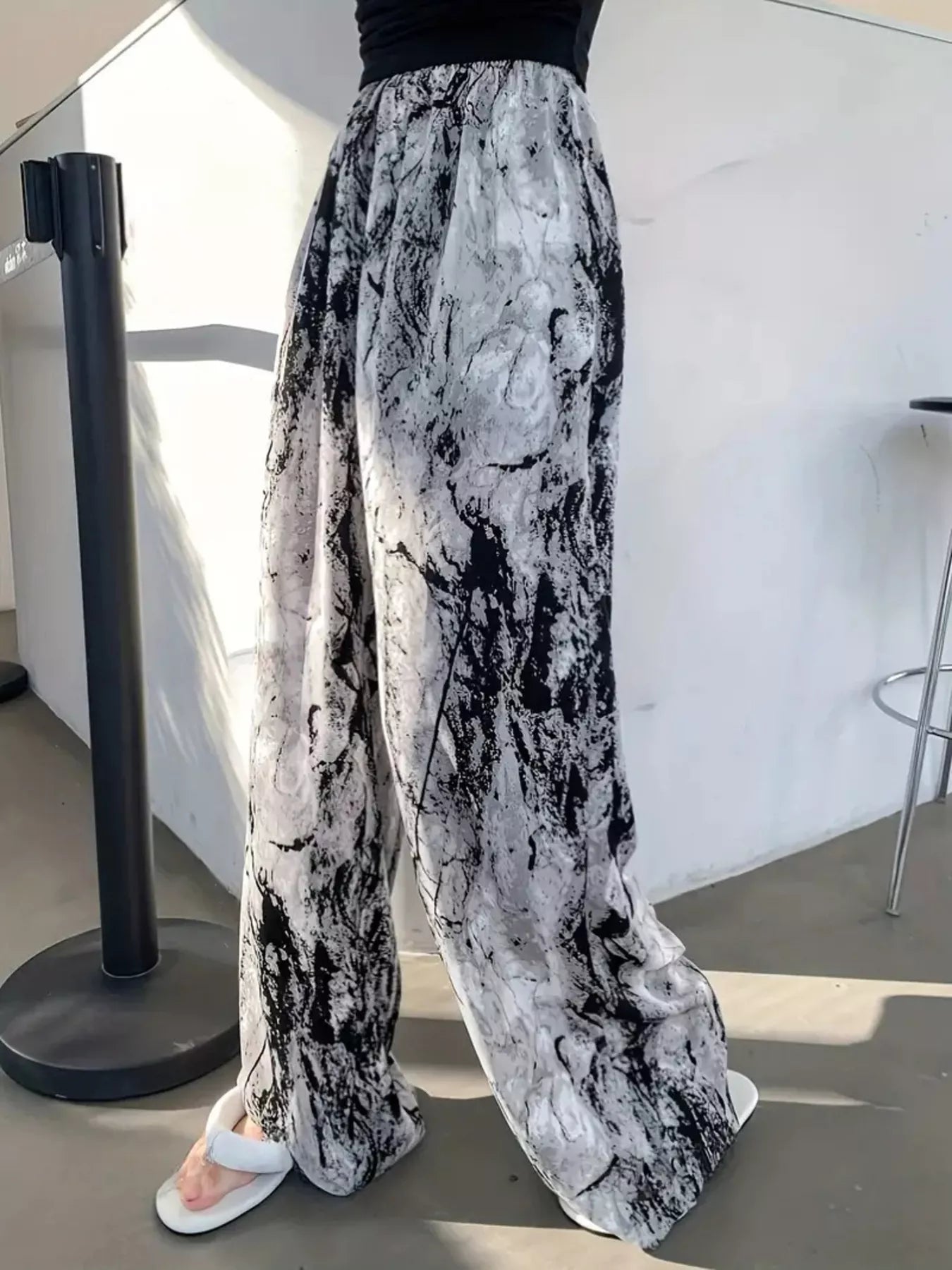 Abstract Print Wide Leg Pants Trendsi