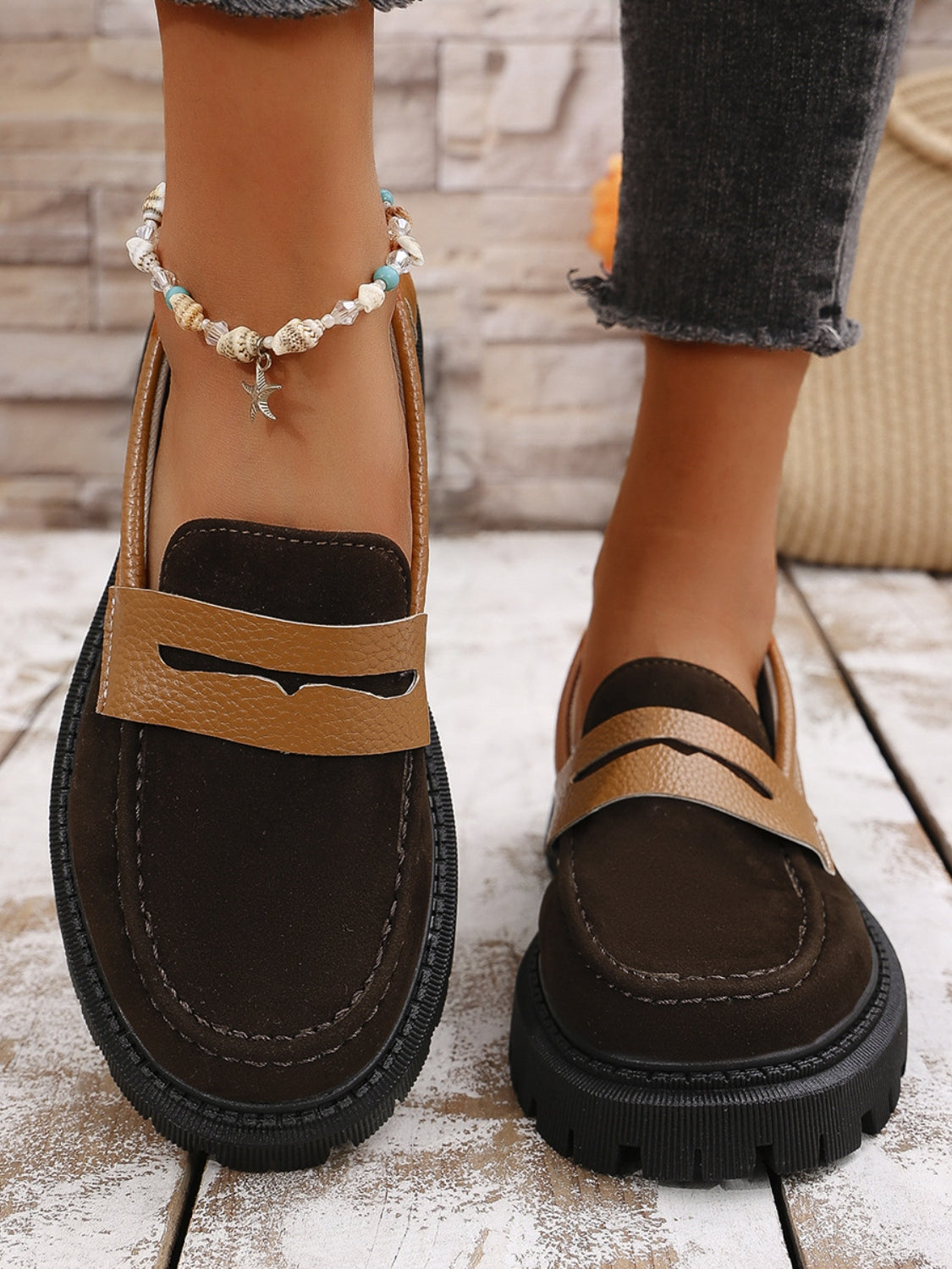 Outfit Flow - Contrast Suede Platform Loafers