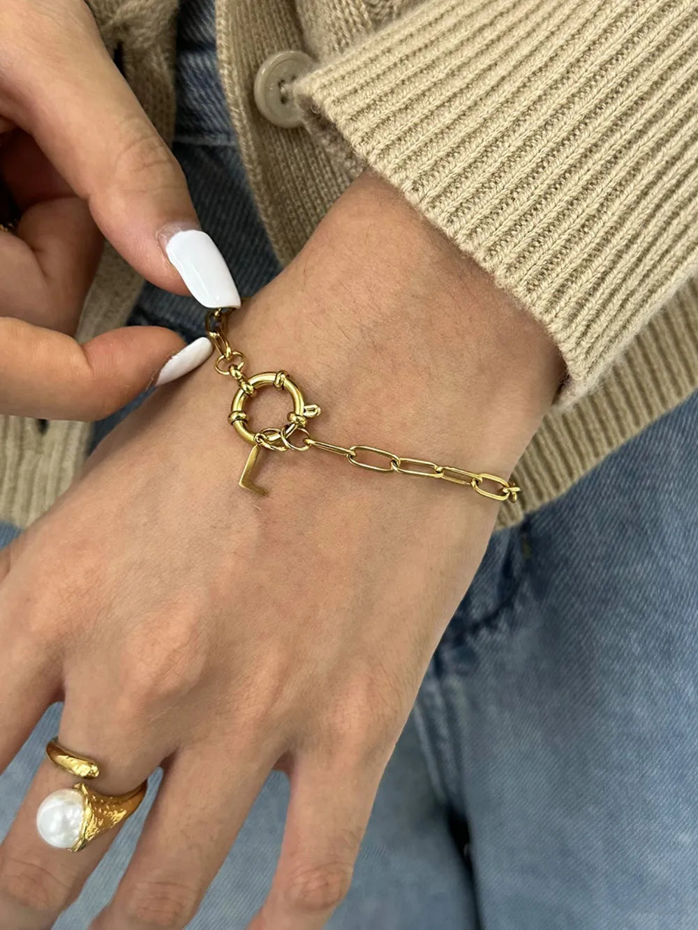 18K Gold-Plated Stainless Steel Letter L Bracelet OutfitFlow