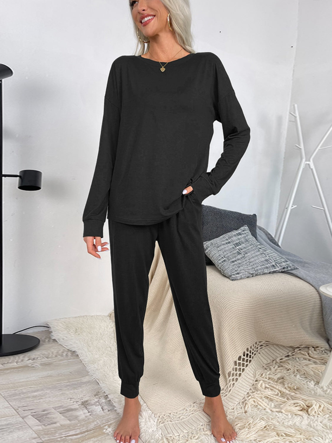 Outfit Flow - Shiny Round Neck Top and Drawstring Pants Lounge Set