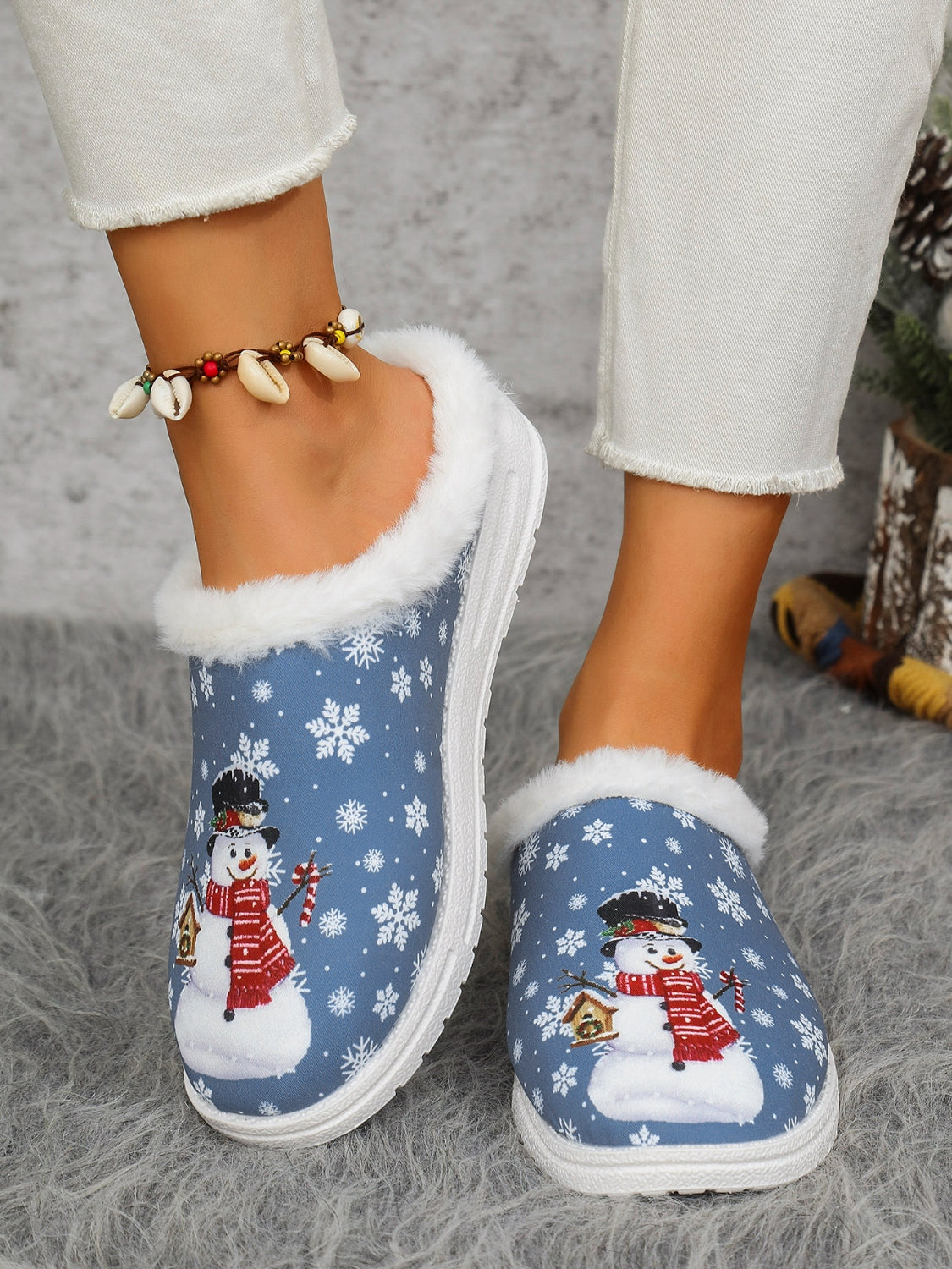 Outfit Flow - Snowman Print Flat Slippers with Faux Fur