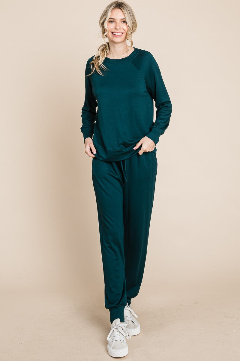 Outfit Flow - Super Lady Round Neck Raglan Sleeve Top and Drawstring Pants Lounge Set