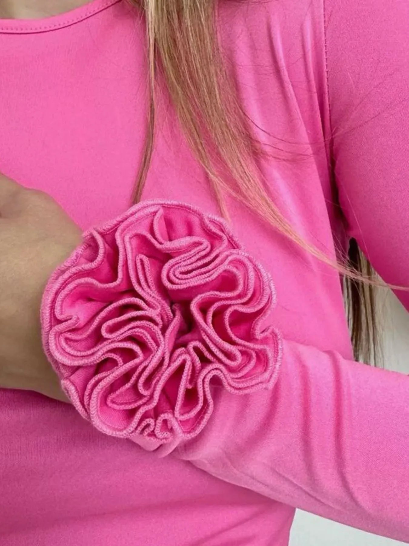 Flower Round Neck Long Sleeve T-Shirt OutfitFlow