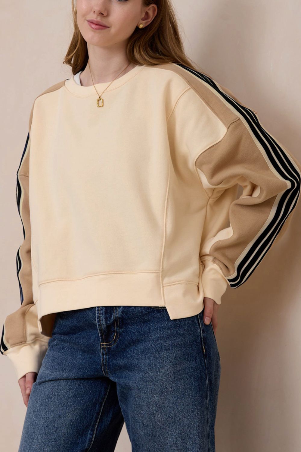 Outfit Flow - Contrast Round Neck Long Sleeve Sweatshirt