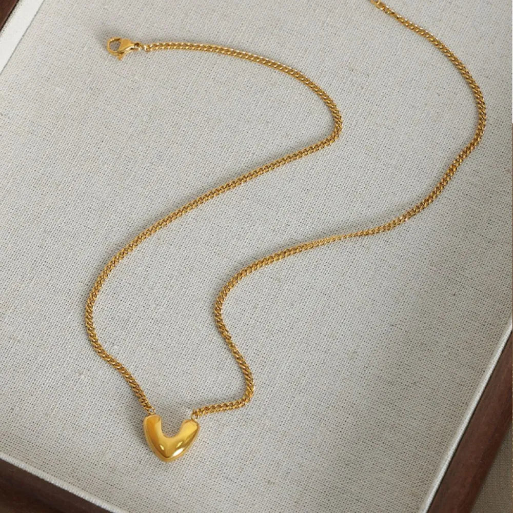 Gold-Plated Heart Pendant Necklace OutfitFlow