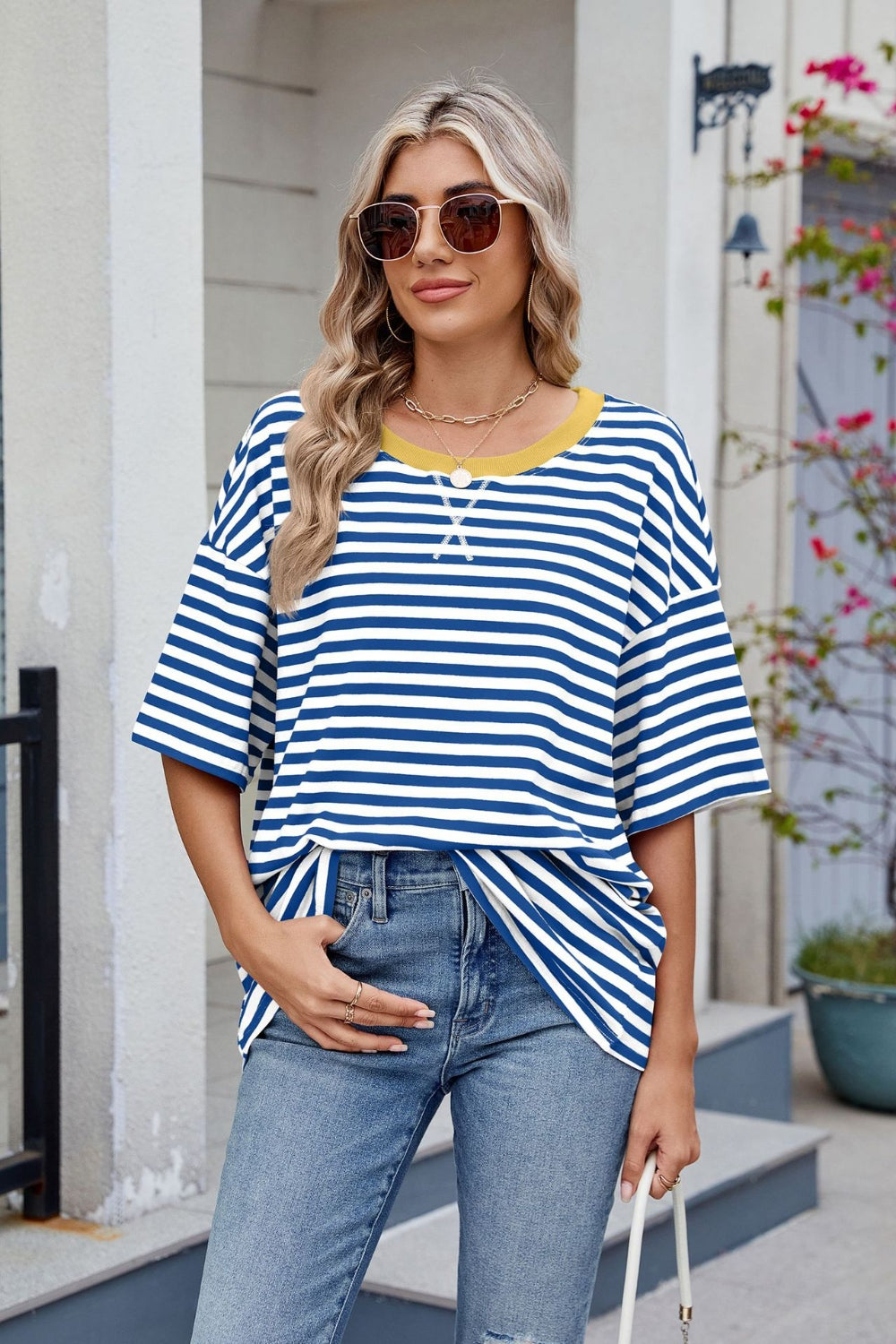 Contrast Striped Round Neck Half Sleeve T-Shirt Blue White OutfitFlow