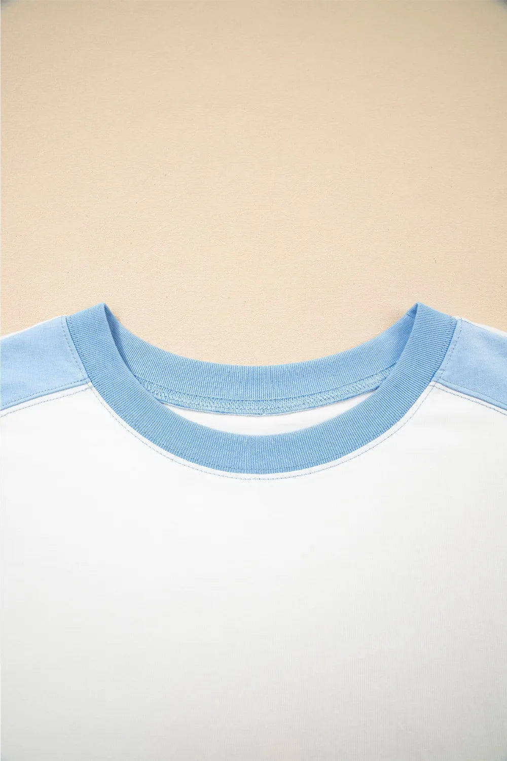 Color Block Exposed Seam Crew Neck T Shirt OutfitFlow