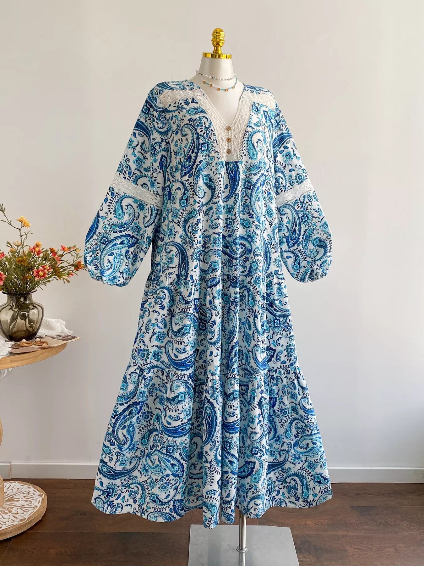 Plus Size Bohemian Paisley Print V-Neck Dress OutfitFlow