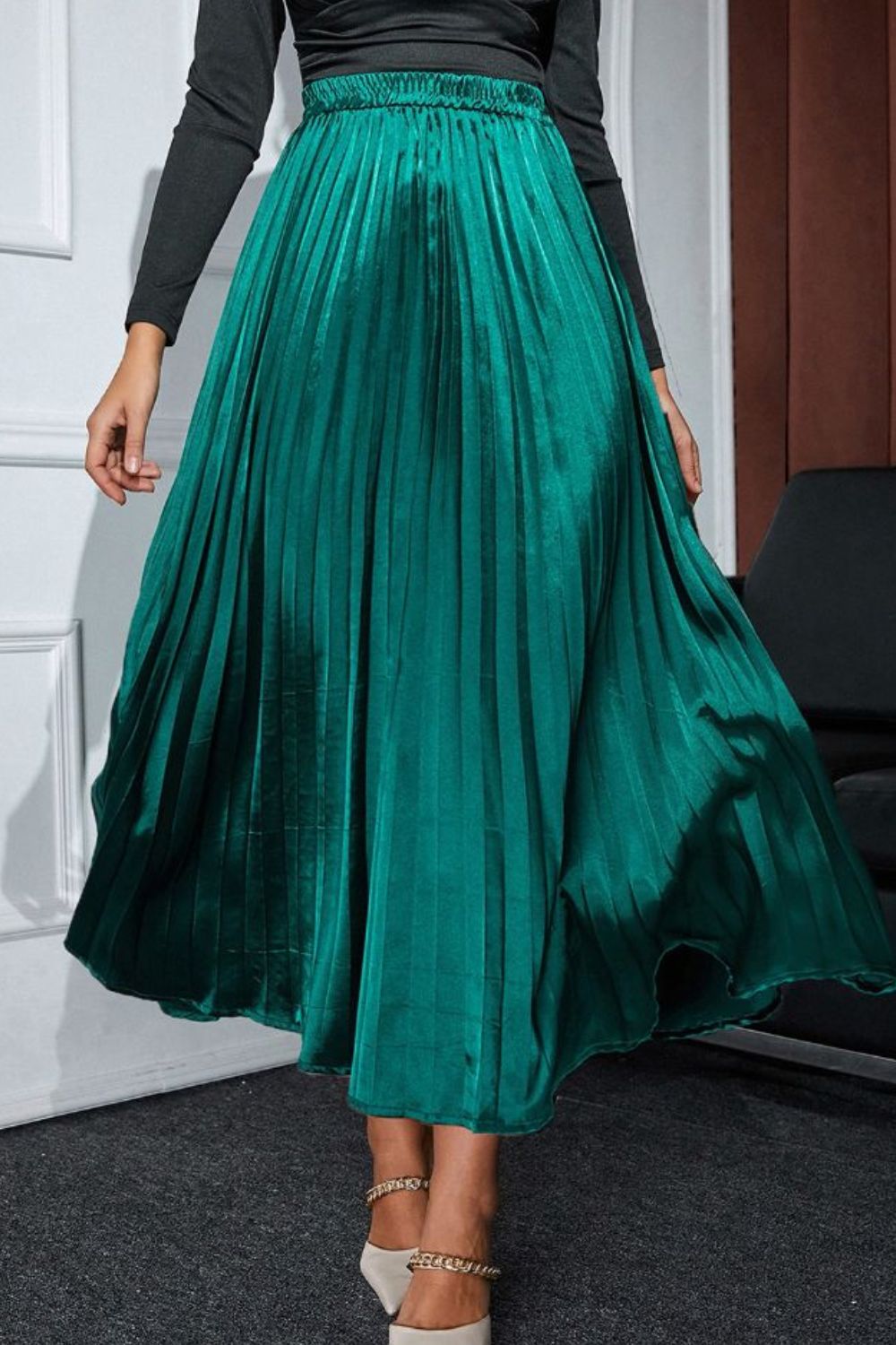 Outfit Flow - Elastic Waist Pleated Midi Skirt