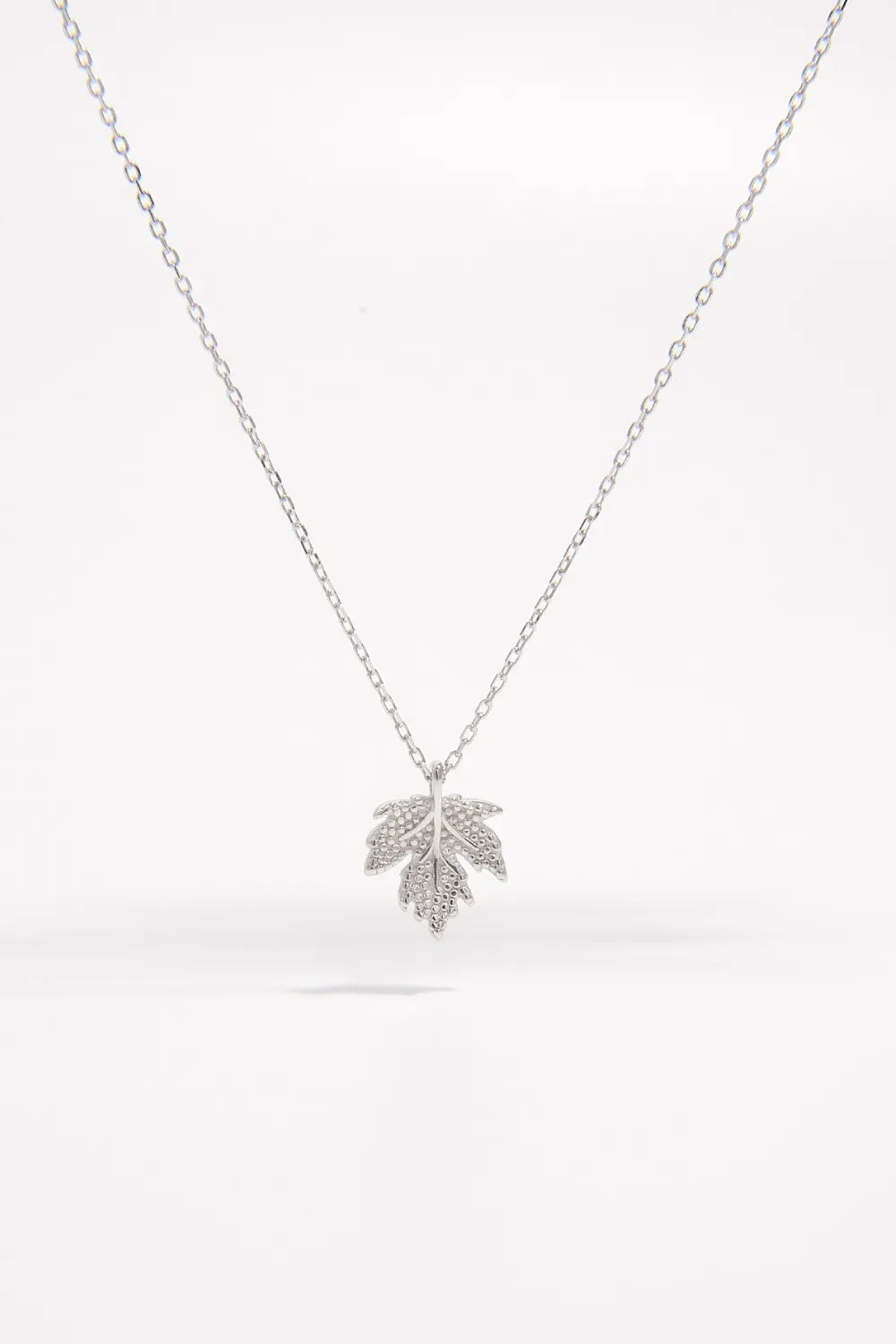 925 Sterling Silver Zircon Maple Leaf Necklace Silver One Size OutfitFlow