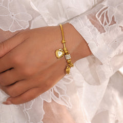 Outfit Flow - 18K Gold-Plated Rhinestone Heart Charm Bracelet