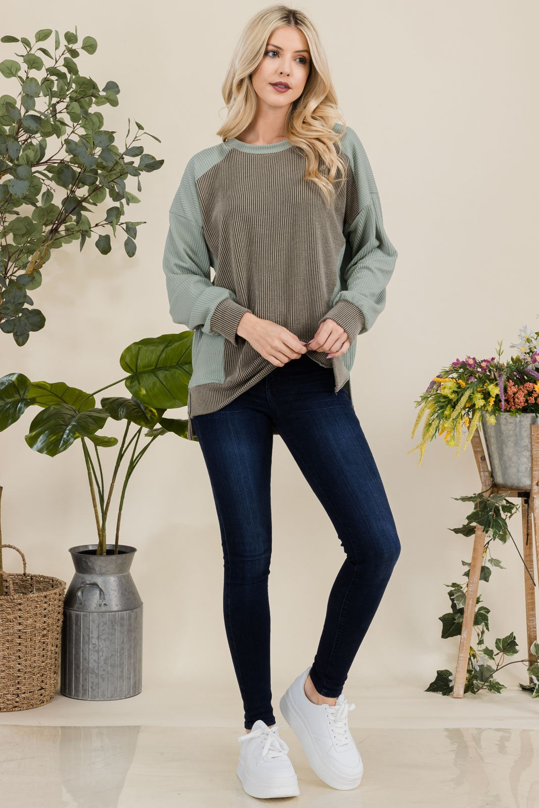 Outfit Flow - Celeste Full Size High-Low Contrast Round Neck Sweatshirt