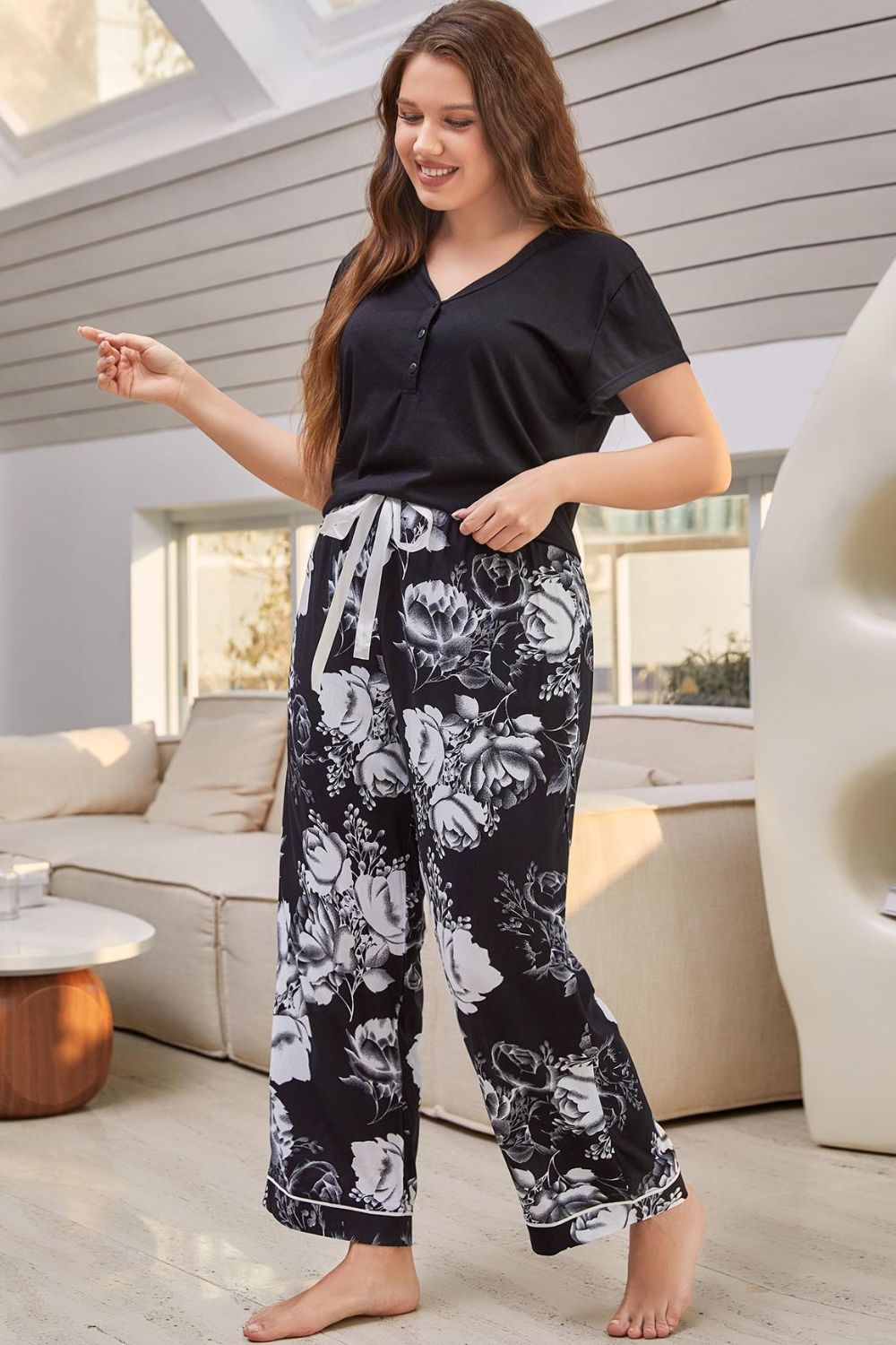 Outfit Flow - Full Size V-Neck Top and Floral Pants Lounge Set