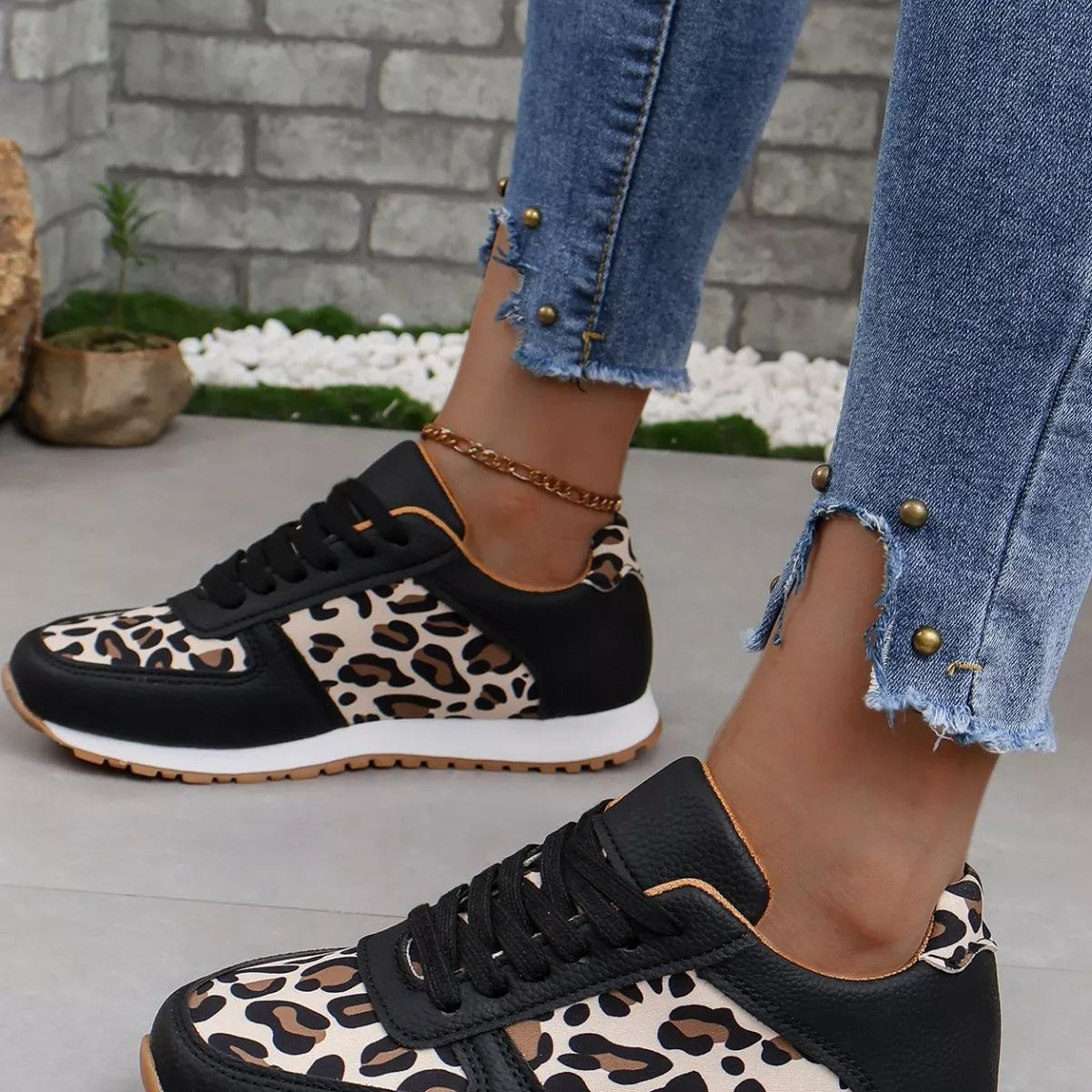 Leopard Print Casual Sneakers Trendsi