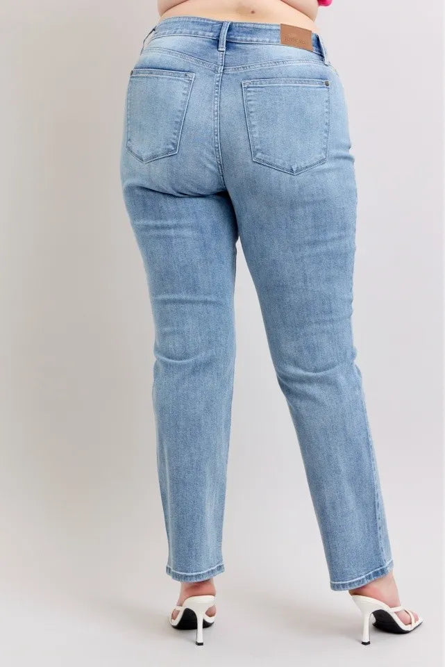 Judy Blue Plus Size High Waist Dad Jeans OutfitFlow