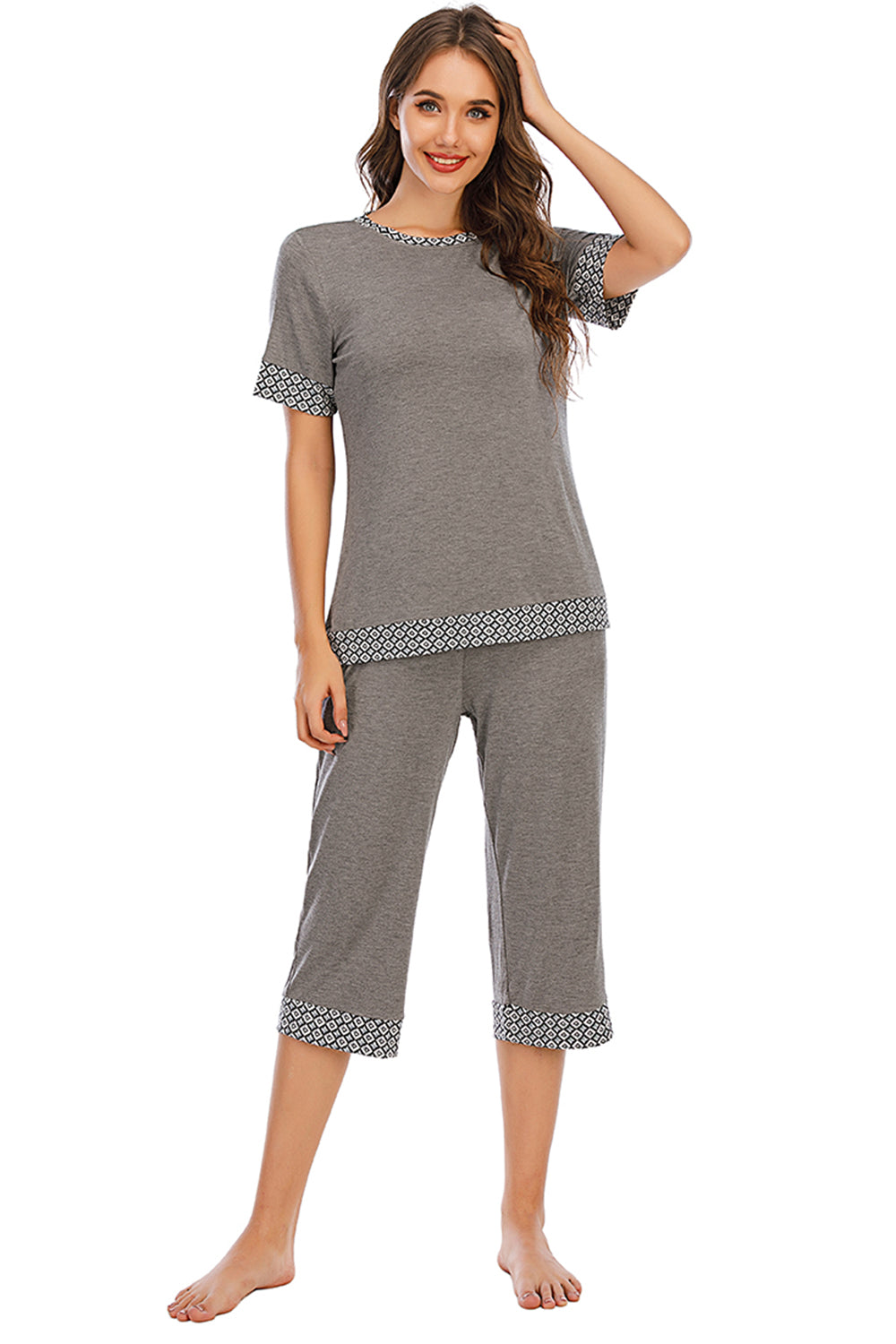 Outfit Flow - Round Neck Short Sleeve Top and Capris Pants Lounge Set