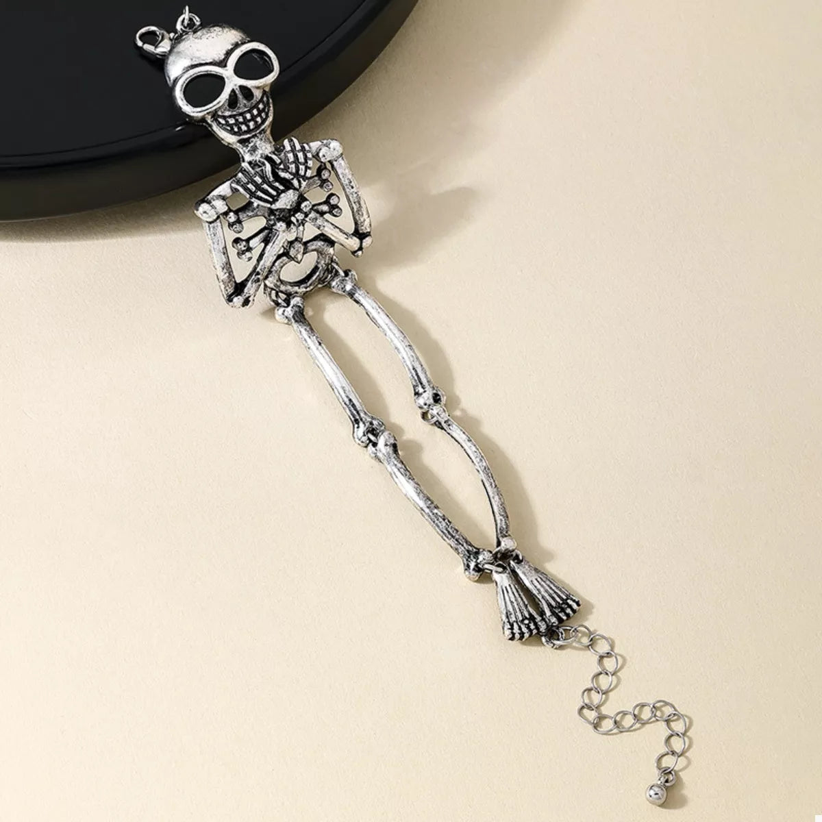 Alloy Skull Necklace and Bracelet Jewelry Set OutfitFlow