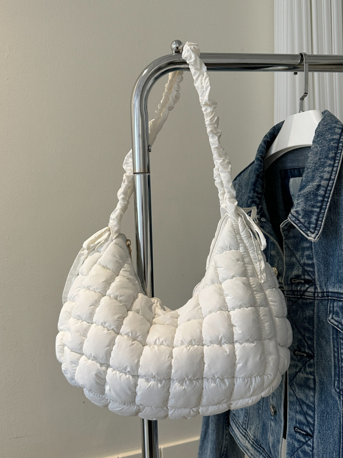 Outfit Flow - Bubble Texture Ruched Strap Quilted Shoulder Bag