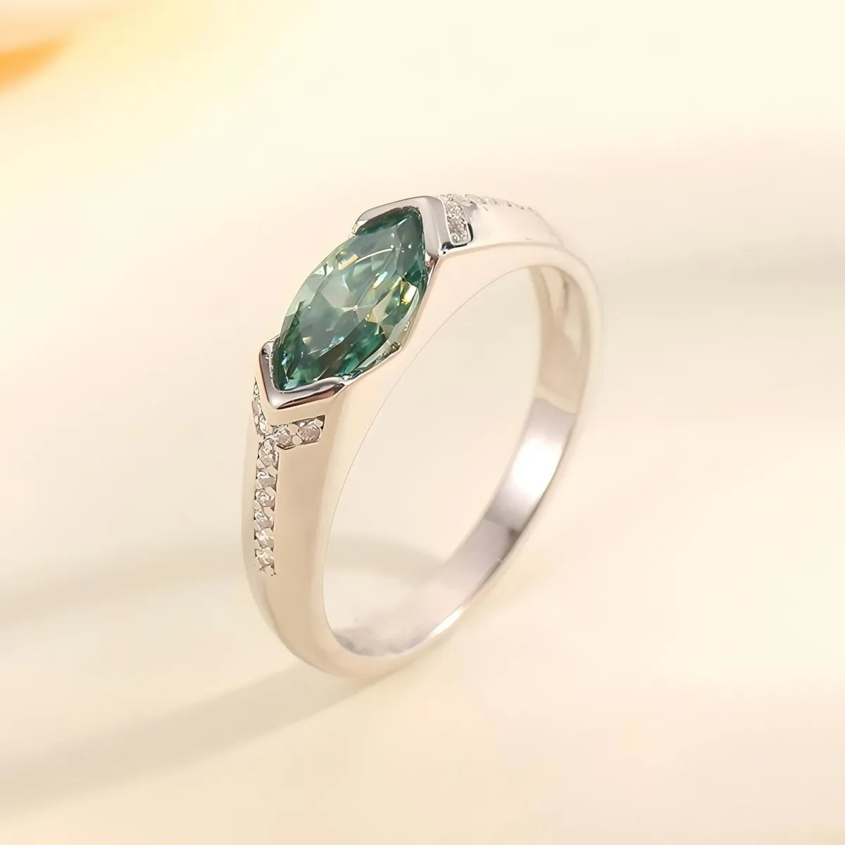 1 Carat Moissanite 925 Sterling Silver Ring Silver OutfitFlow
