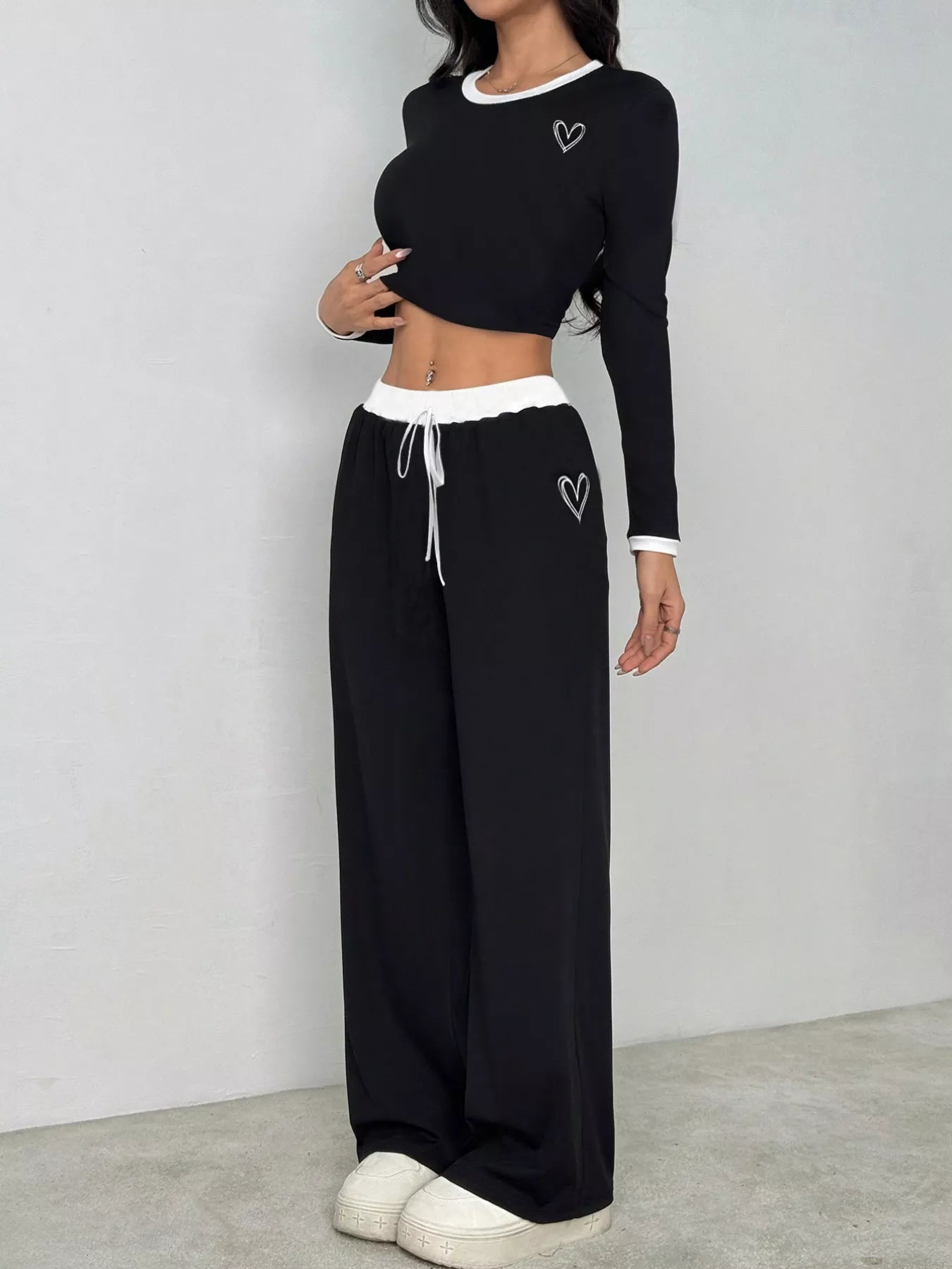 Contrast Trim Crop Top and Wide Leg Pants Set OutfitFlow
