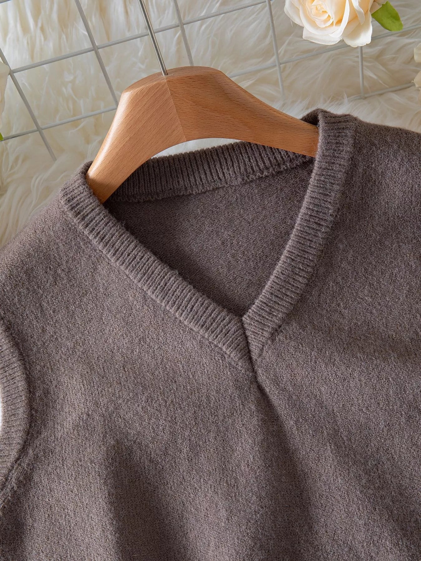 Ribbed Hem V-Neck Sweater Vest OutfitFlow