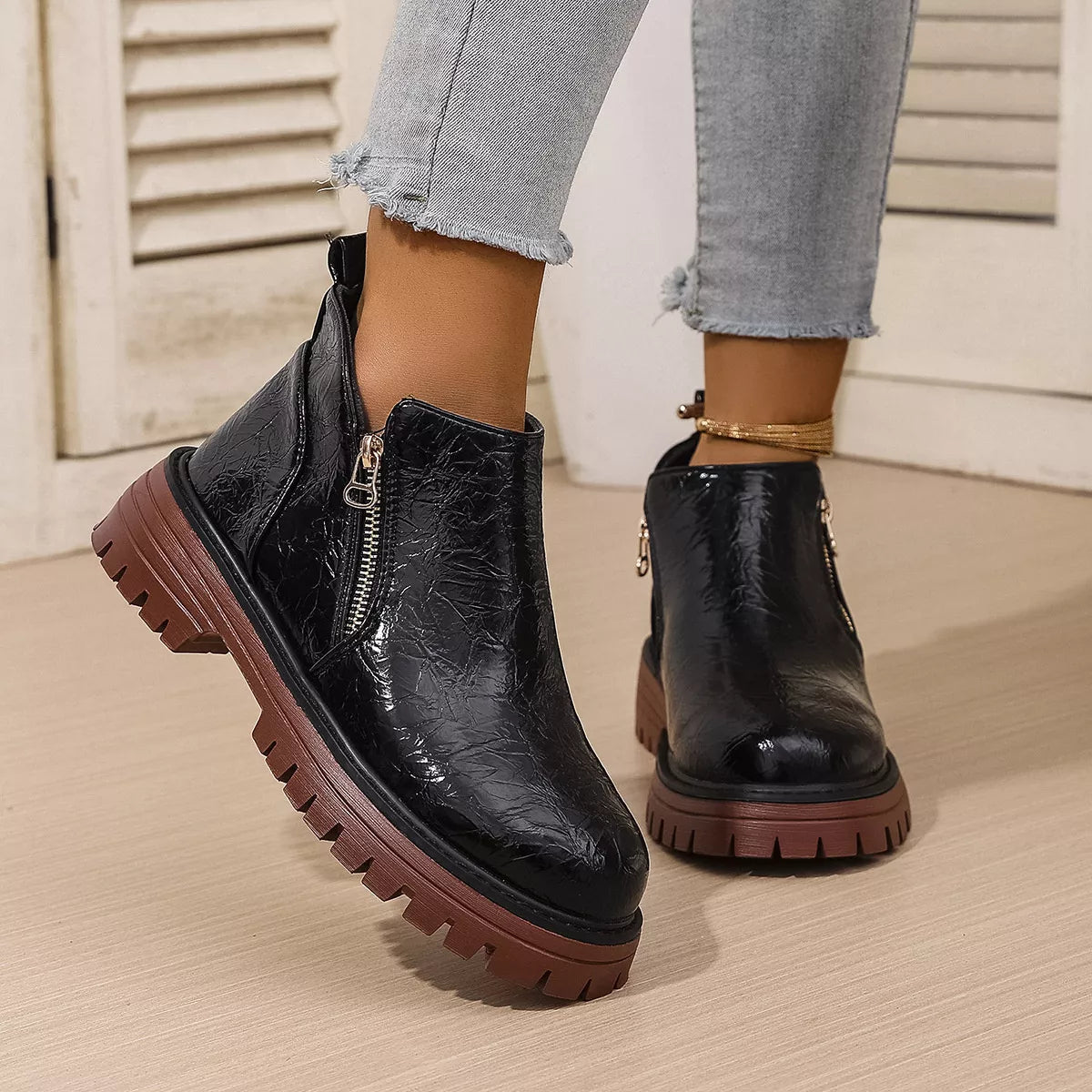 Round Toe Block Heels Boots Black OutfitFlow