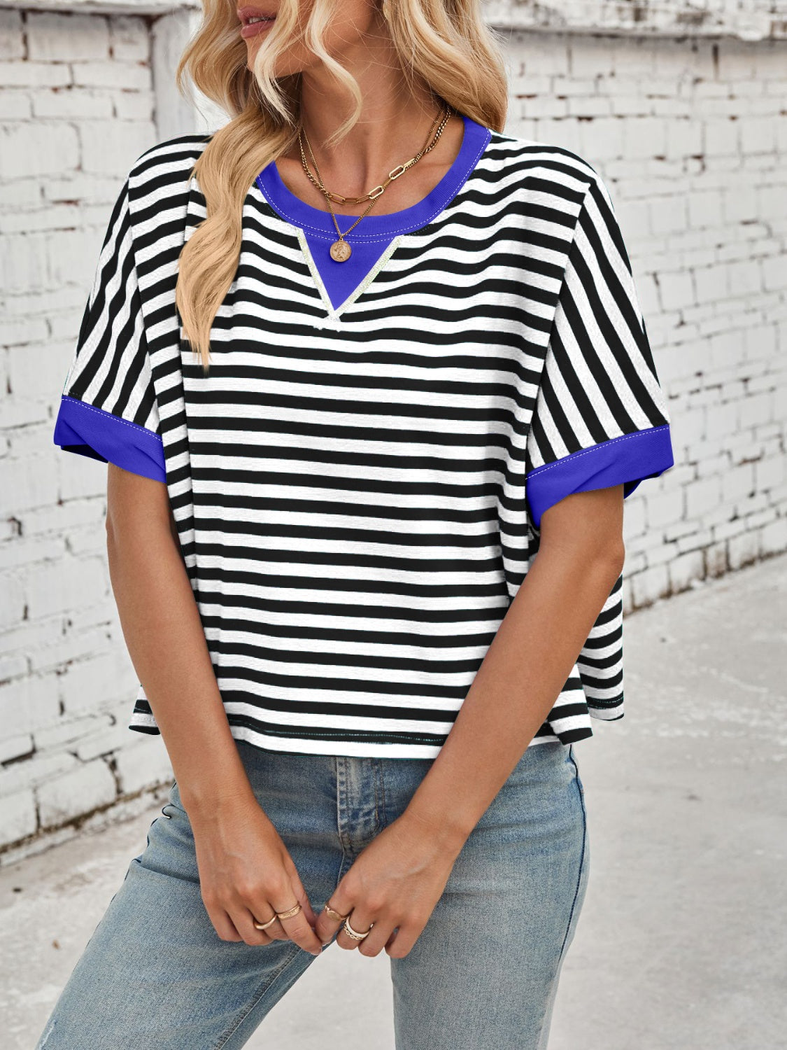 Outfit Flow - Lovelet Striped Round Neck Short Sleeve T-Shirt