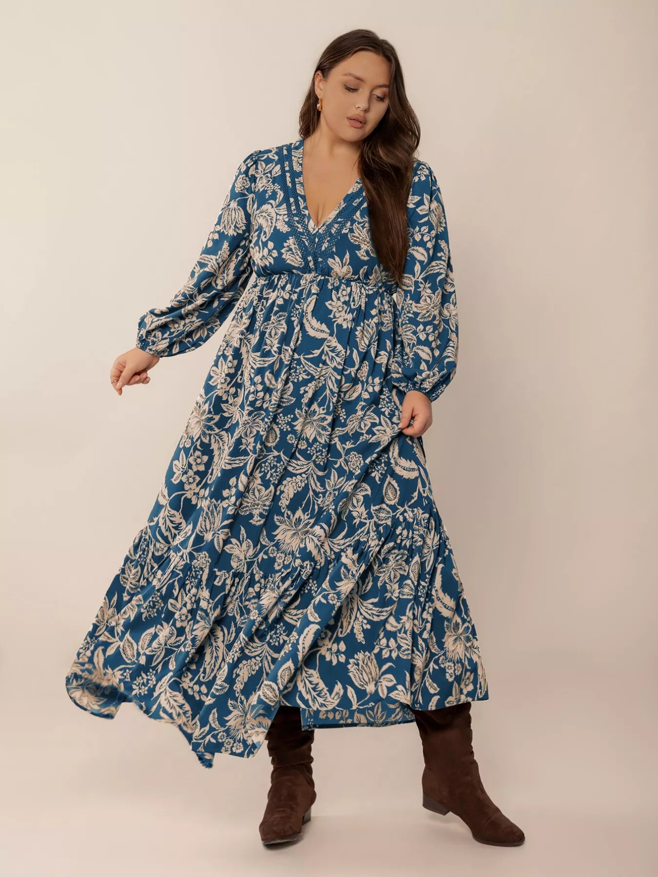 Plus Size Boho Floral Print Long Sleeve Maxi Dress OutfitFlow