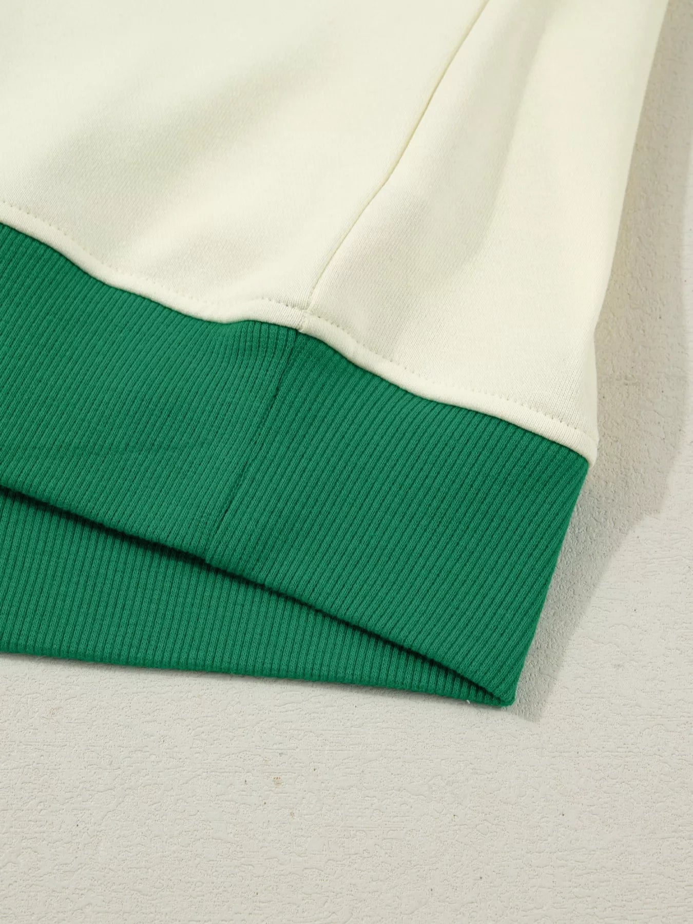 Ribbed Colorblock Trim V Neck Sporty Pullover Mini Skort 2pcs Athleisure Set Trendsi