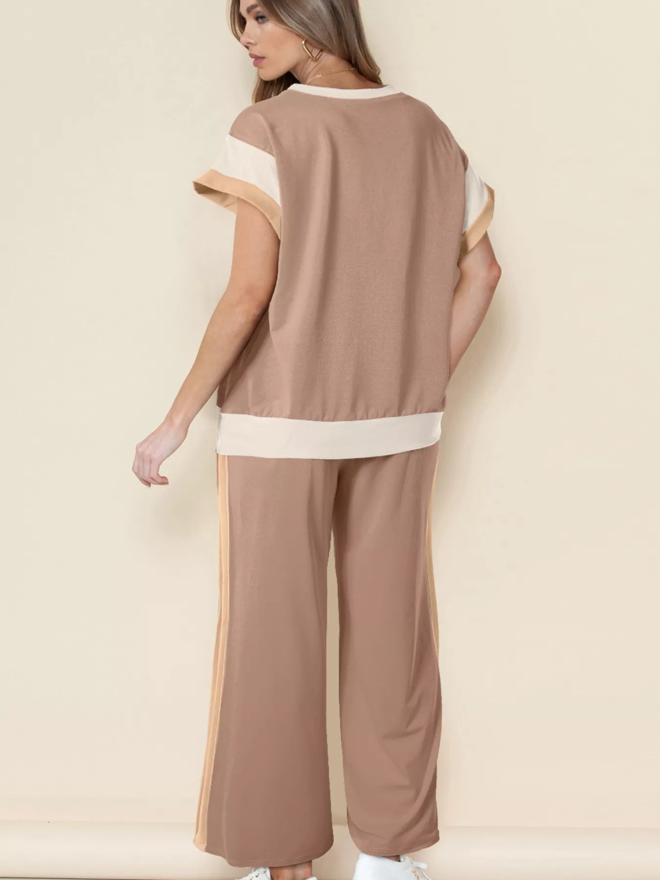 Color Block Detail Casual Two-piece Set OutfitFlow