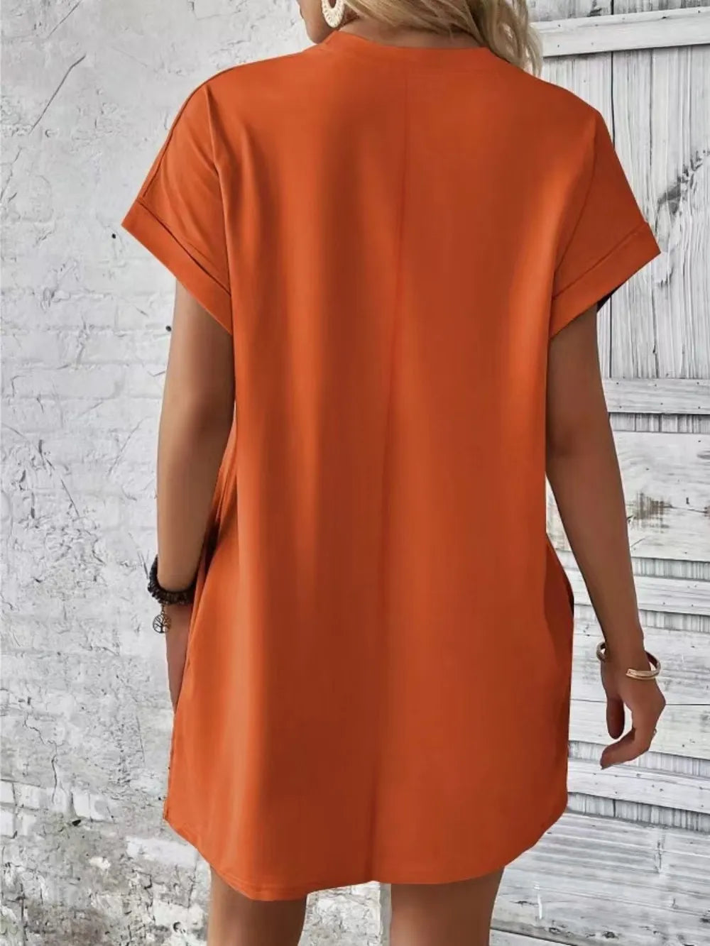 Pocketed Round Neck Short Sleeve Dress OutfitFlow