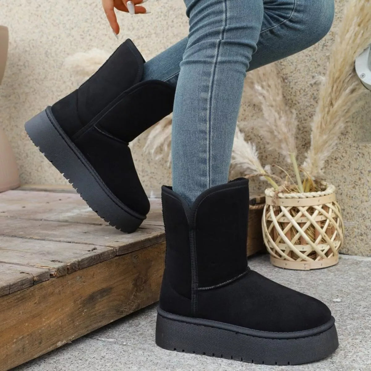 Round Toe Platform Boots OutfitFlow