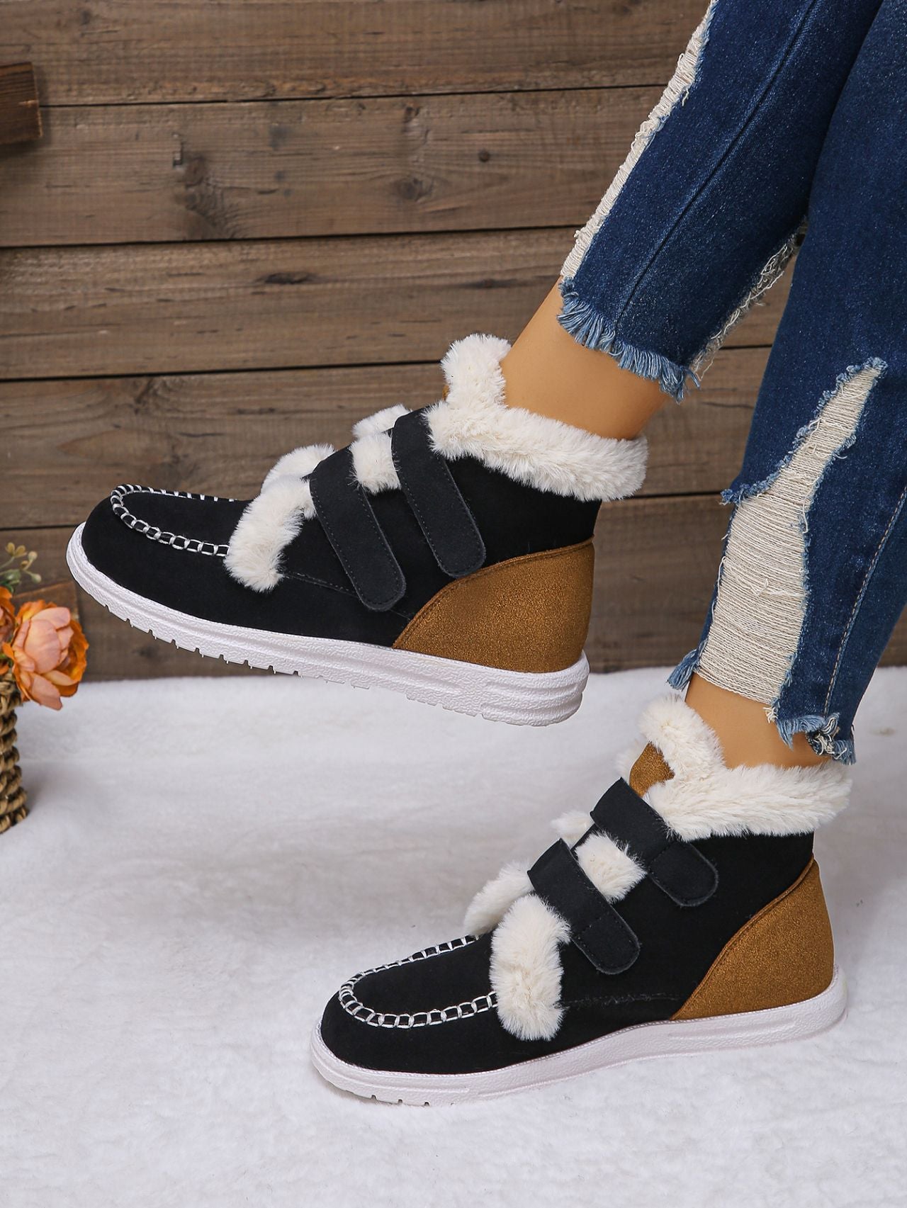 Outfit Flow - Faux Fur Round Toe Flat Boots