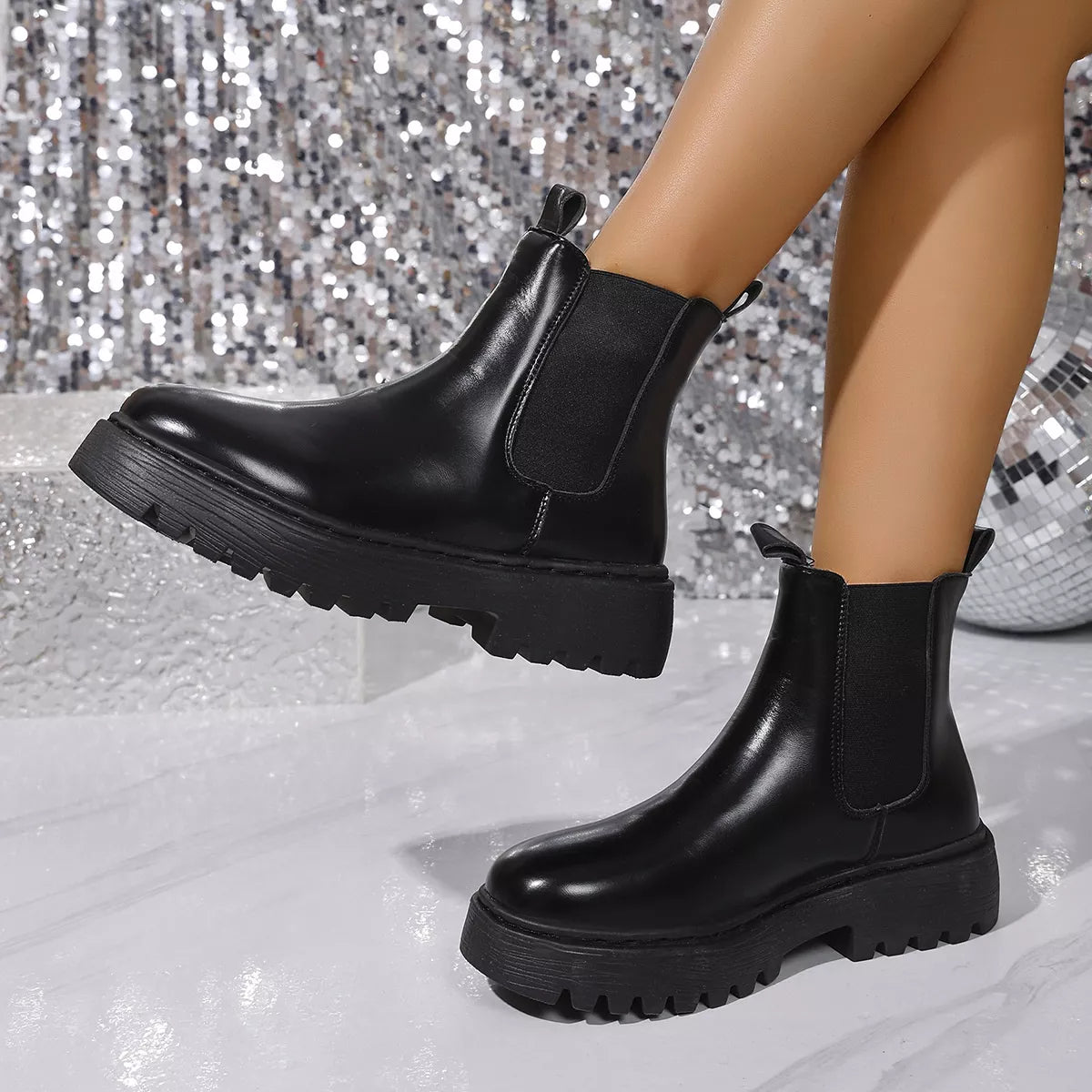Round Toe Platform Boots OutfitFlow