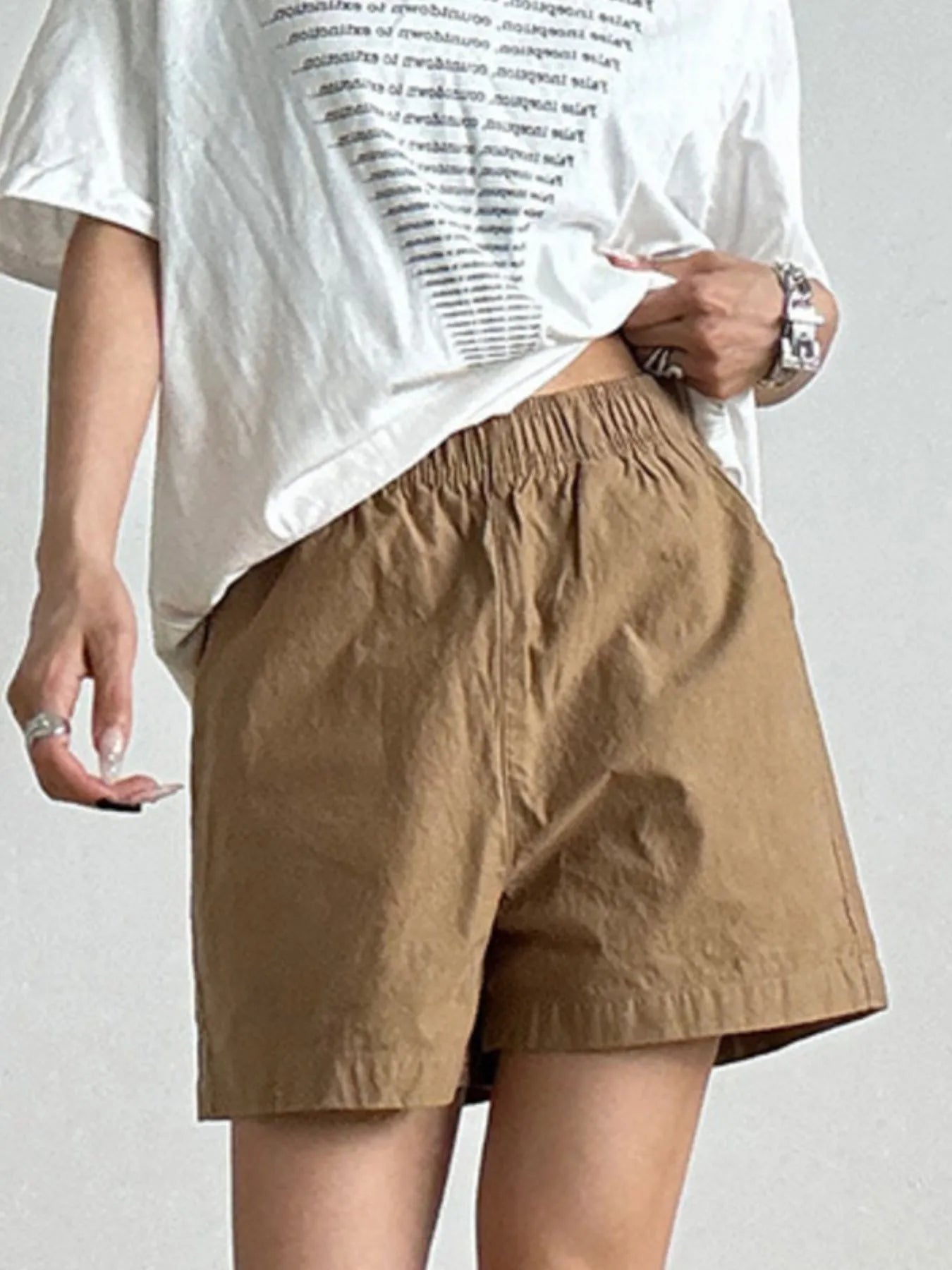 Elastic Waist Casual Shorts OutfitFlow
