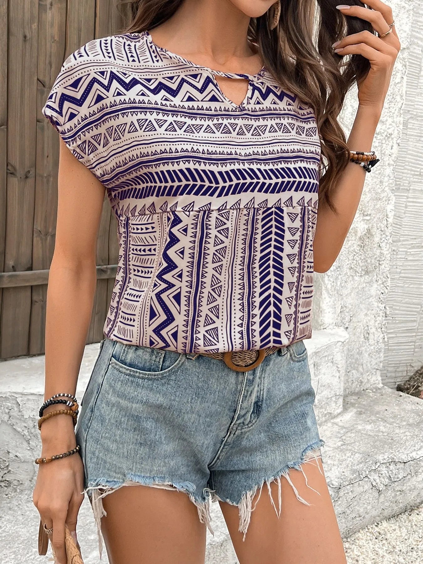 Geometric Print Short Sleeve Blouse OutfitFlow