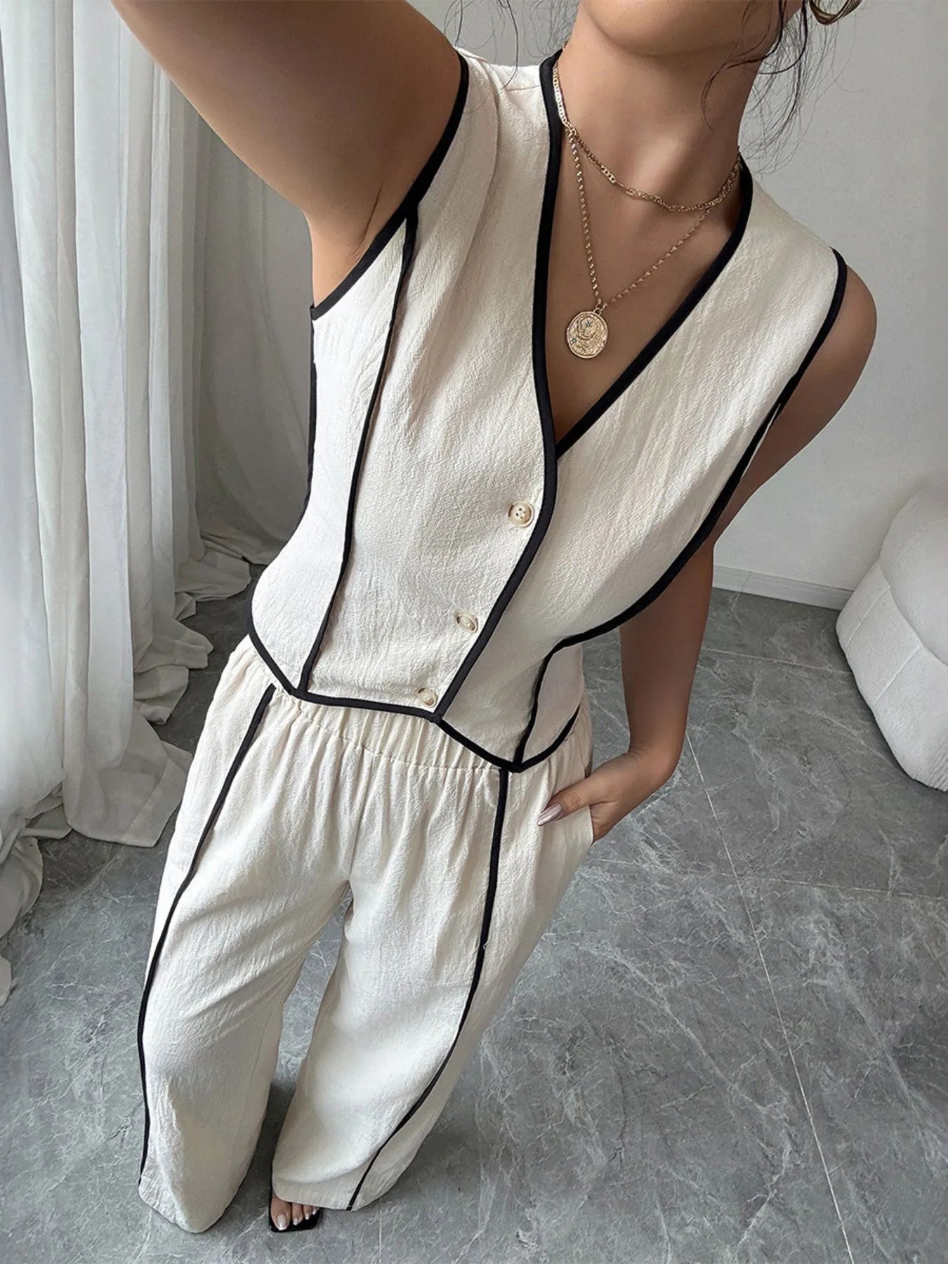 Contrast Trim V-Neck Vest and Pants Set OutfitFlow