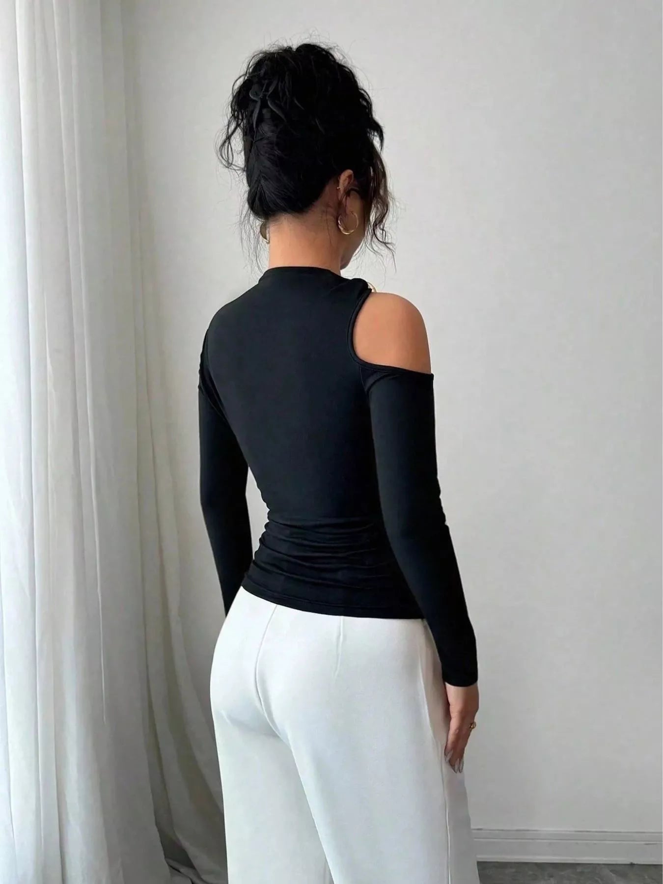 Cutout One-Shoulder Long Sleeve T-Shirt OutfitFlow